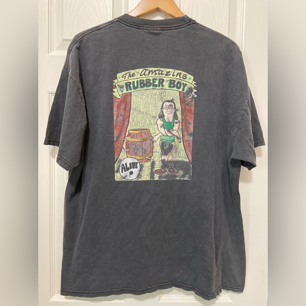Vintage PENN & TELLER "The Amazing RUBBER BOY ALIVE" Crew (XL) T-Shirt